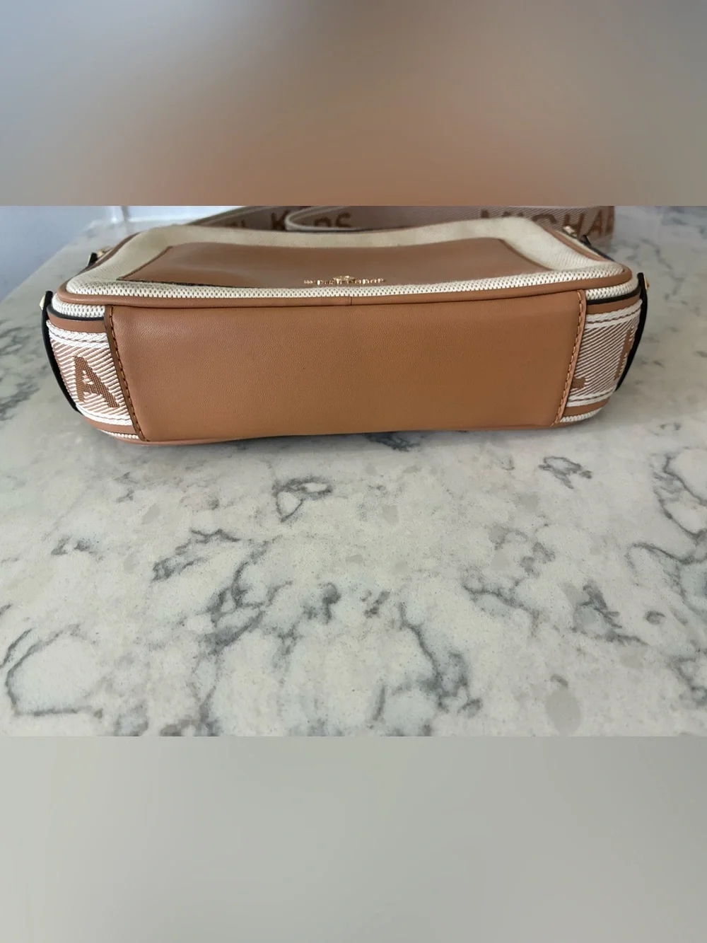 MICHAEL KORS Quinn Cream & Tan Crossbody Bag with Logo Strap Purse Handbag MK